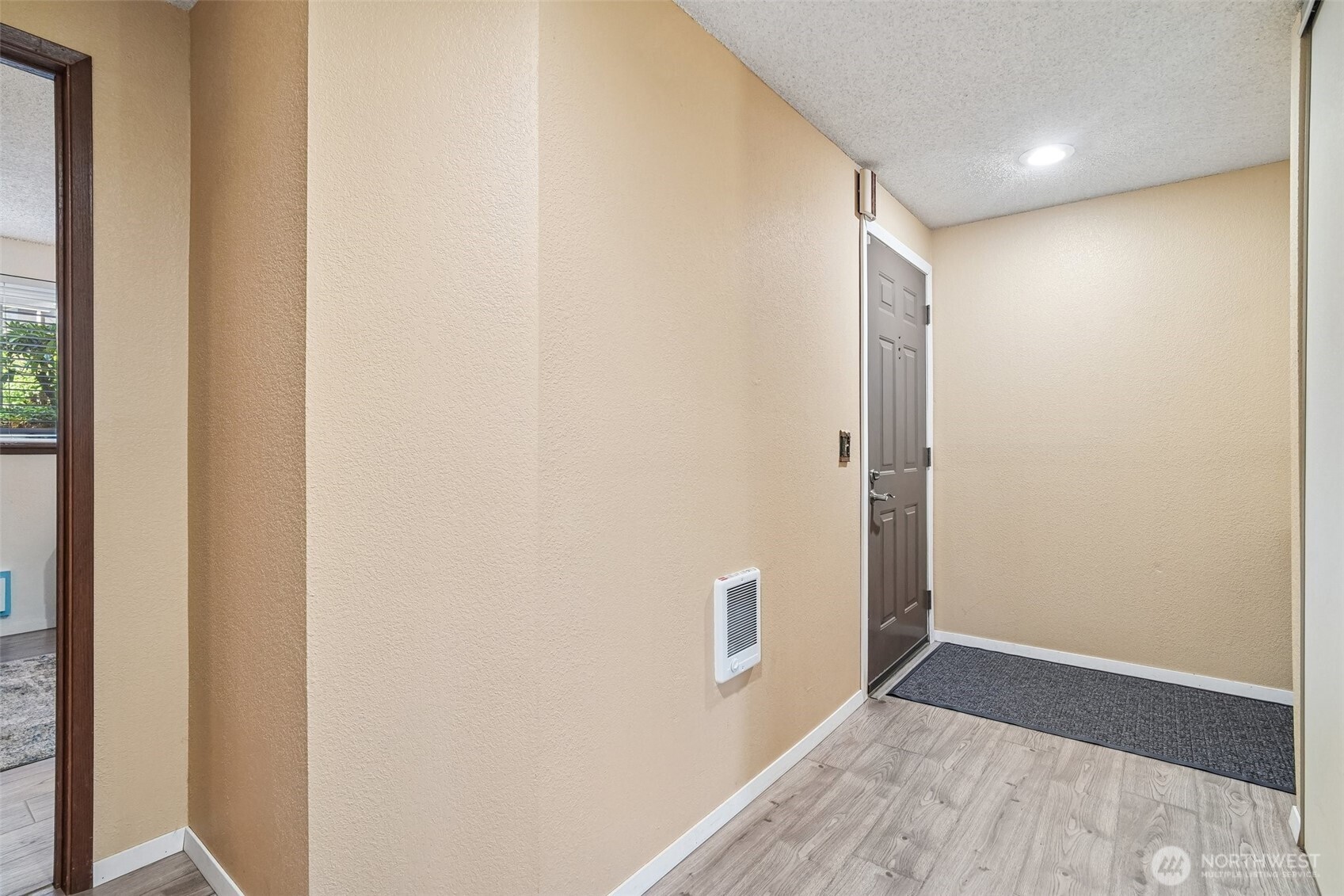 23301 Lakeview Drive A101 Property Photo 3