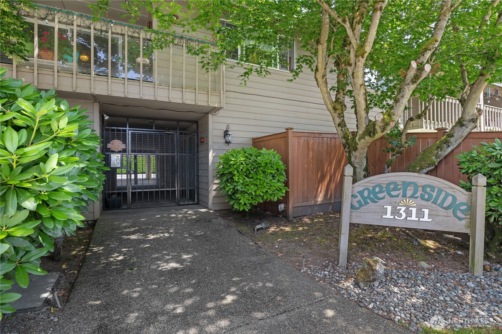 1311 N Highlands Parkway 1 Property Photo 2