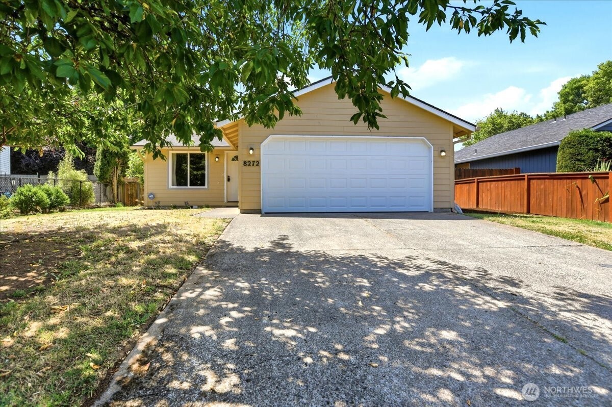 8272 Ne Snowberry Loop Property Photo 1