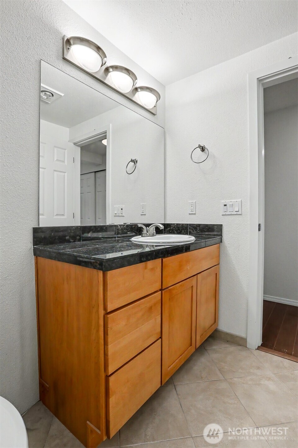 14300 32nd Avenue 107 Property Photo 11