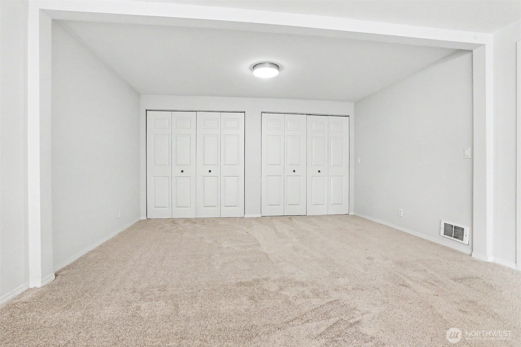 14300 32nd Avenue 107 Property Photo 15