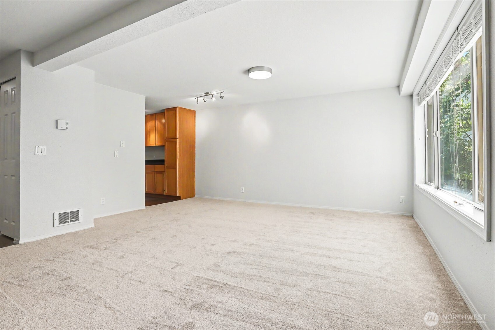 14300 32nd Avenue 107 Property Photo 18