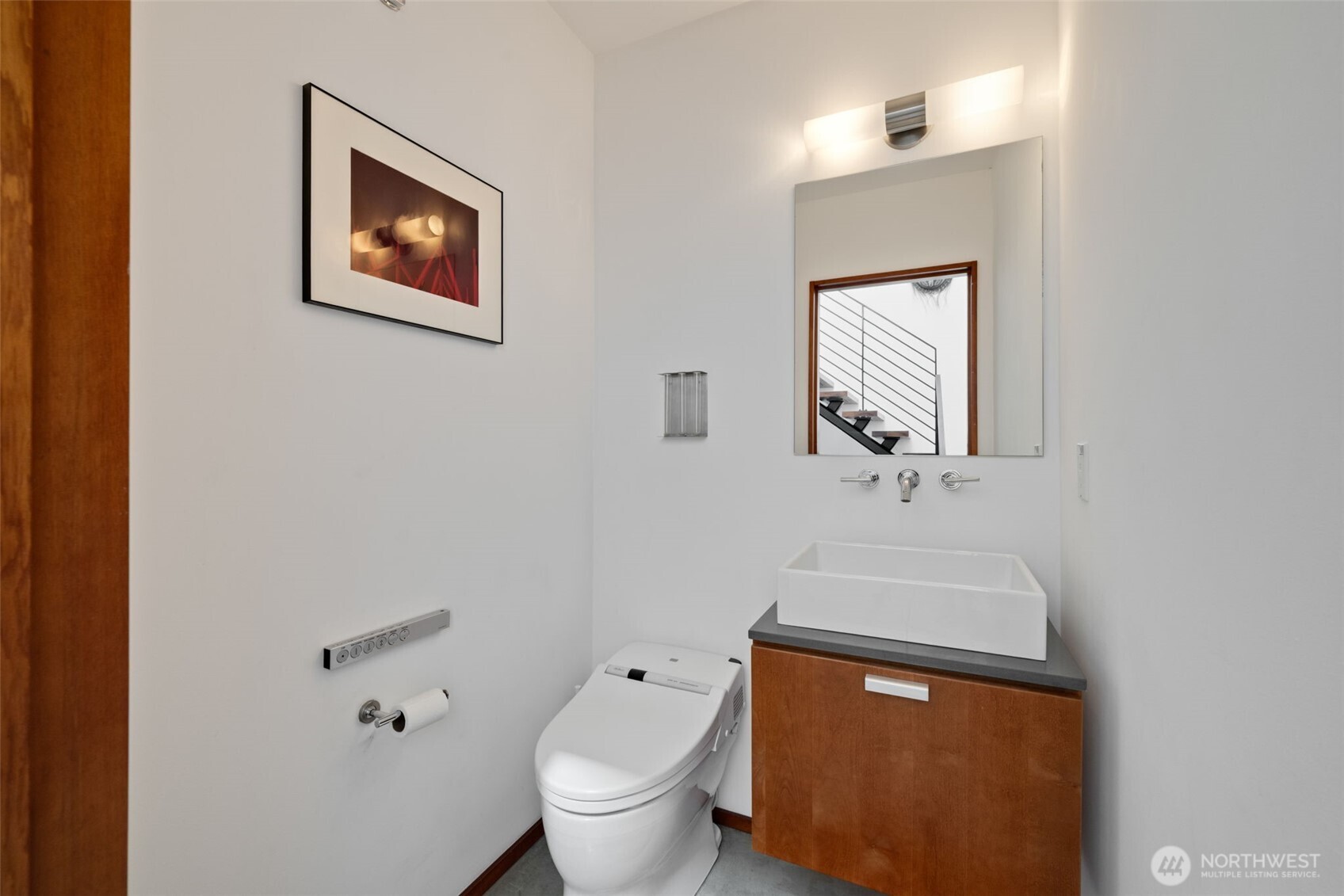 209 12th Ave E Property Photo 21