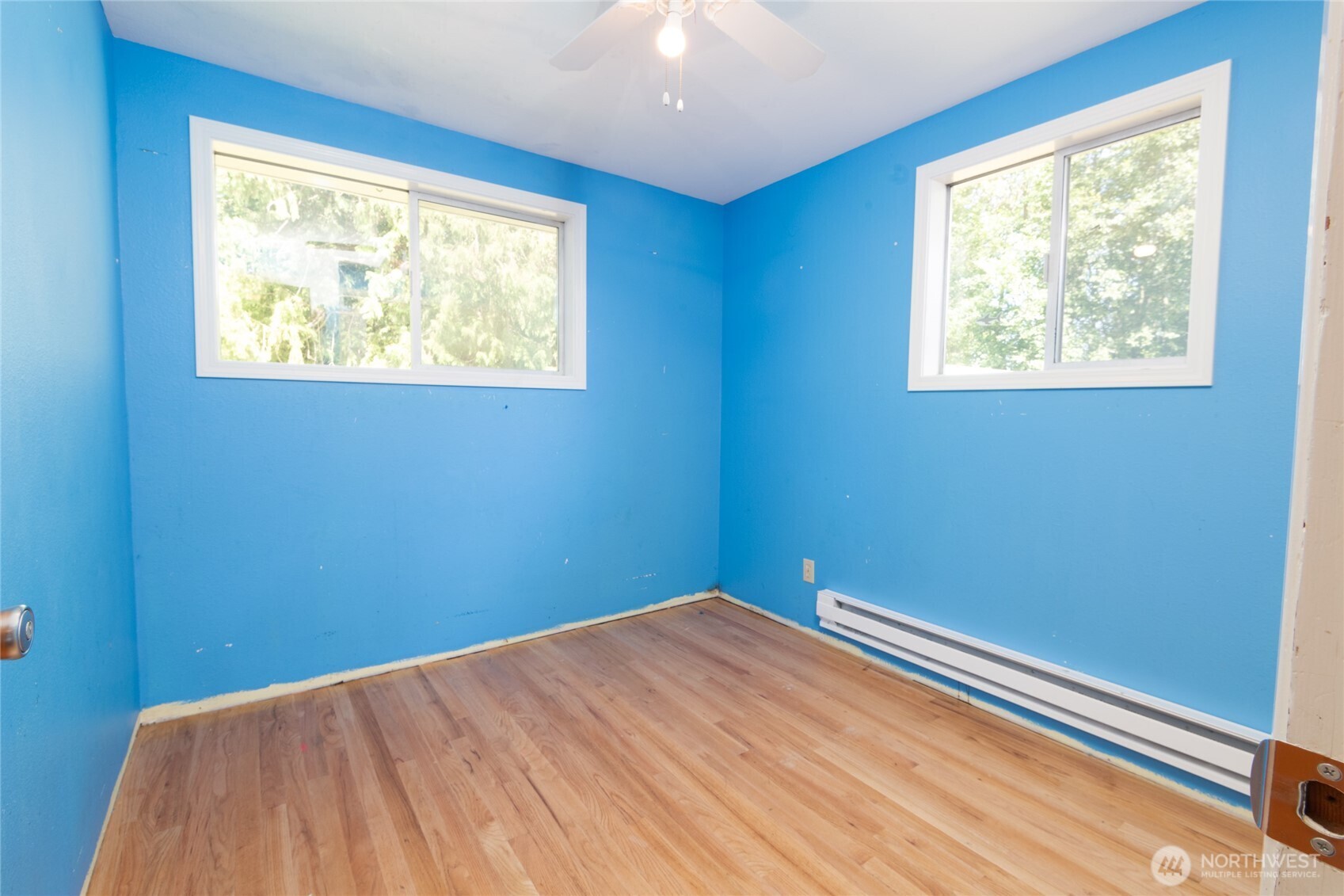 14808 Larch Way Property Photo 16