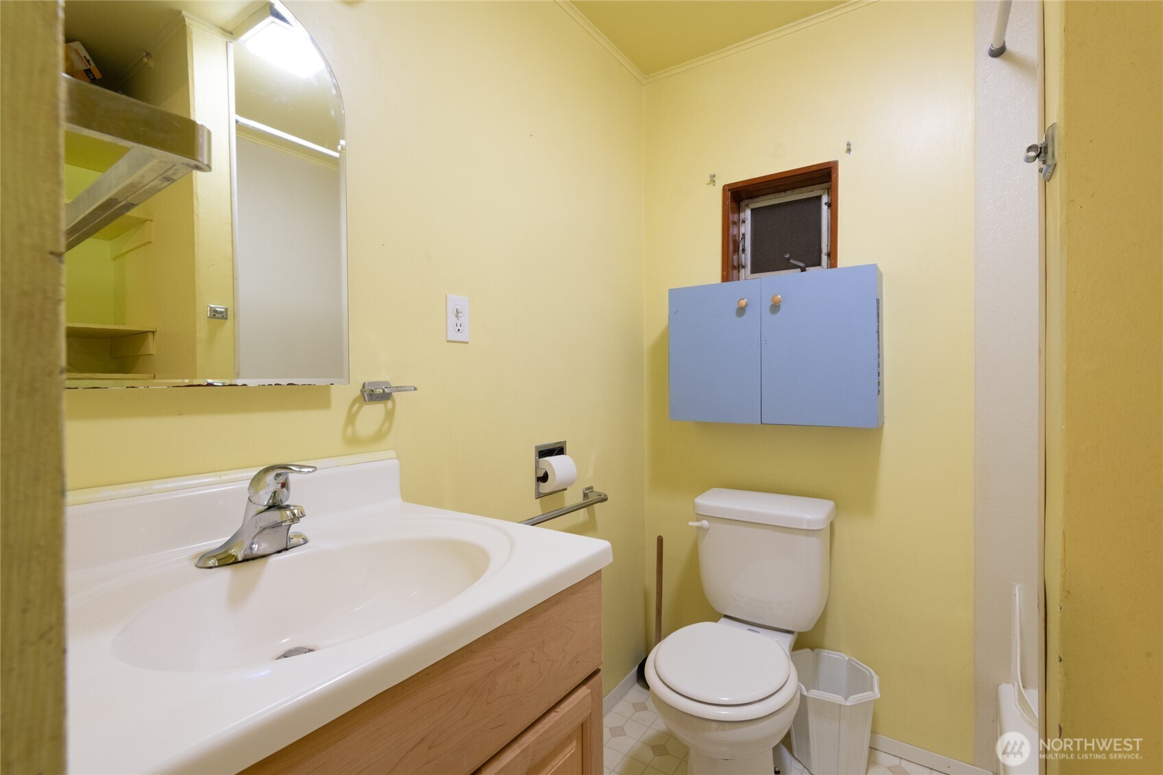 14808 Larch Way Property Photo 23