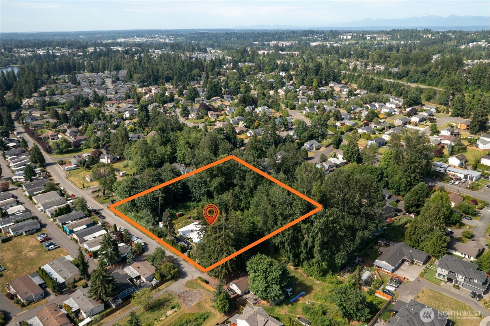 14808 Larch Way Property Photo 3