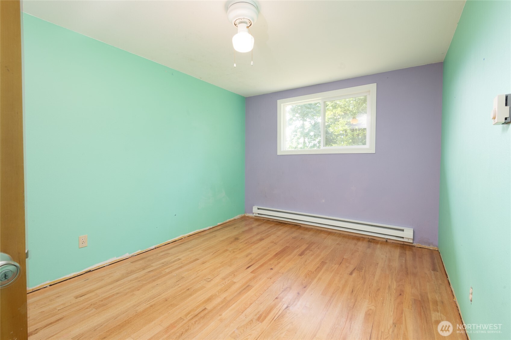 14808 Larch Way Property Photo 18