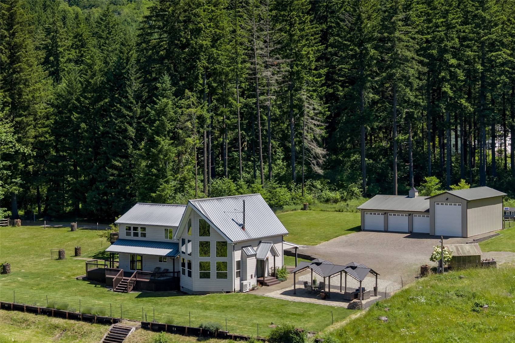 23801 Ne Alvas Road Property Photo 1