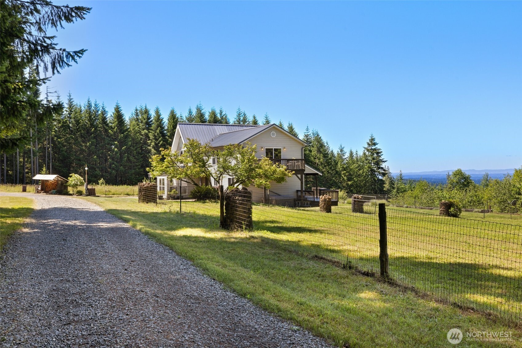 23801 Ne Alvas Road Property Photo 2