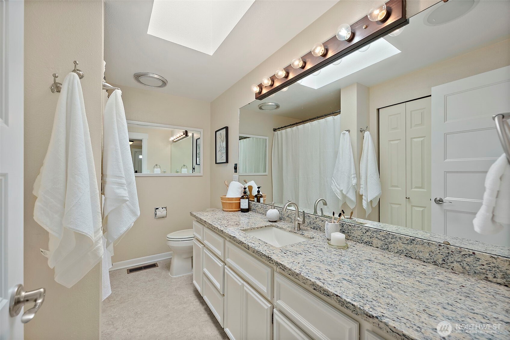 4822 N Huson Street Property Photo 23