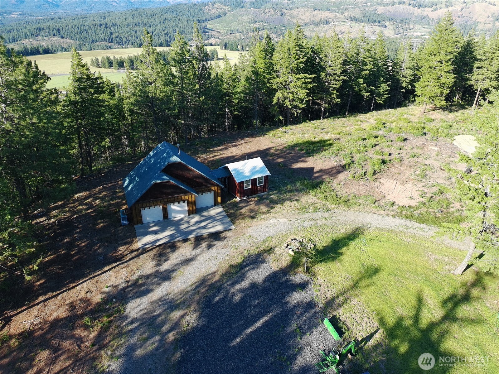 1330 Black Hawk Drive Property Photo 23