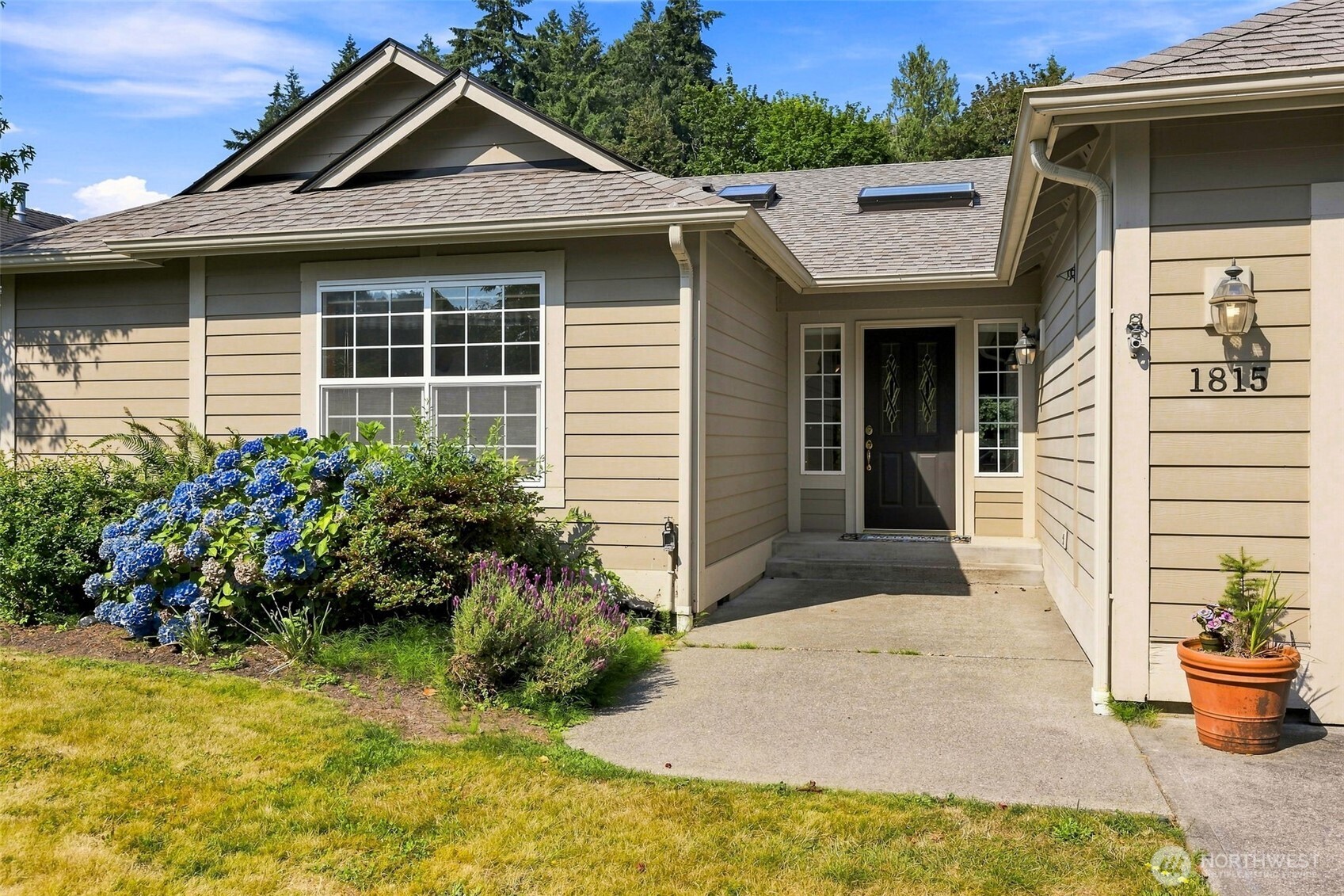 1815 Craig Road Property Photo 2