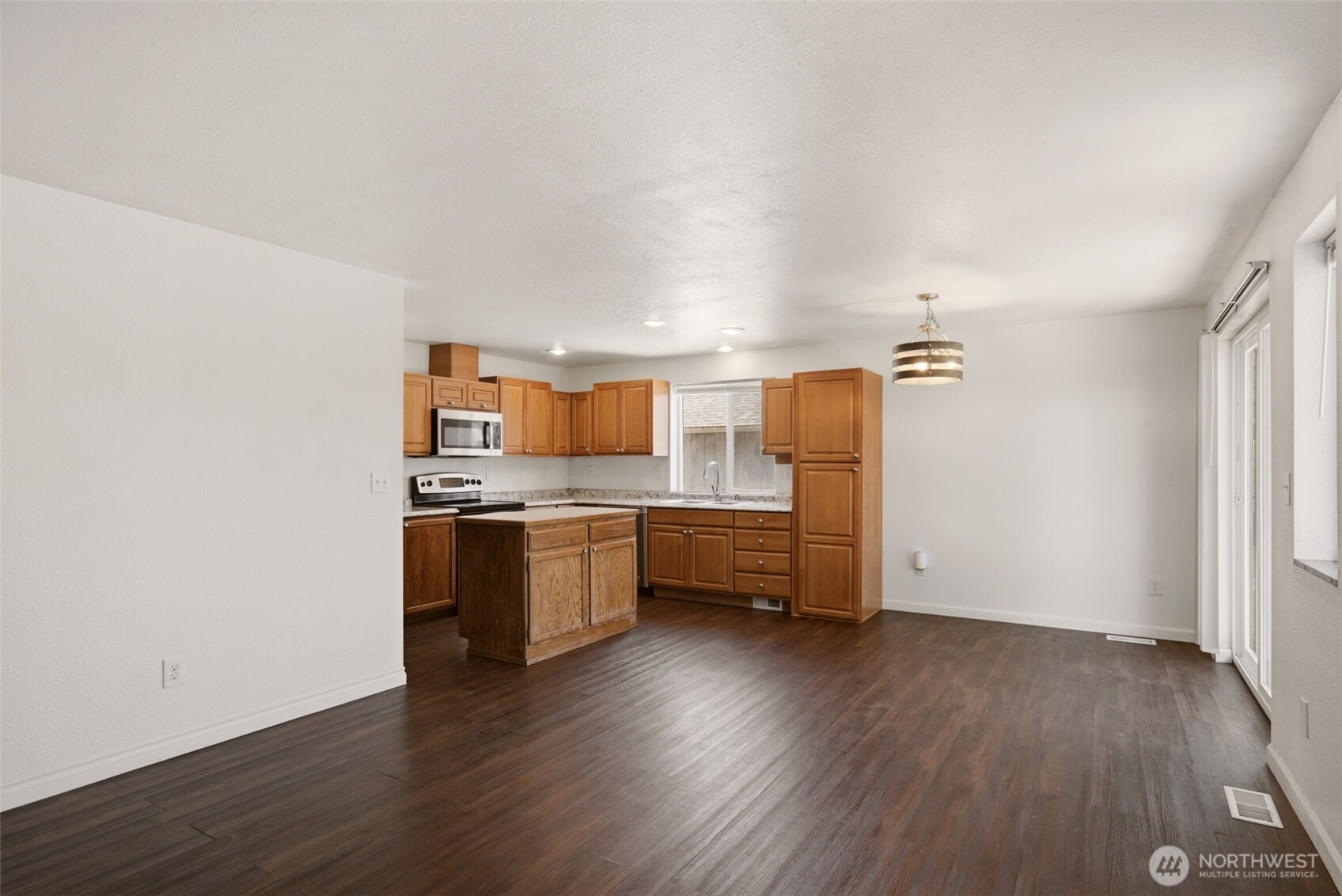 5807 S Ferdinand Street Property Photo 4