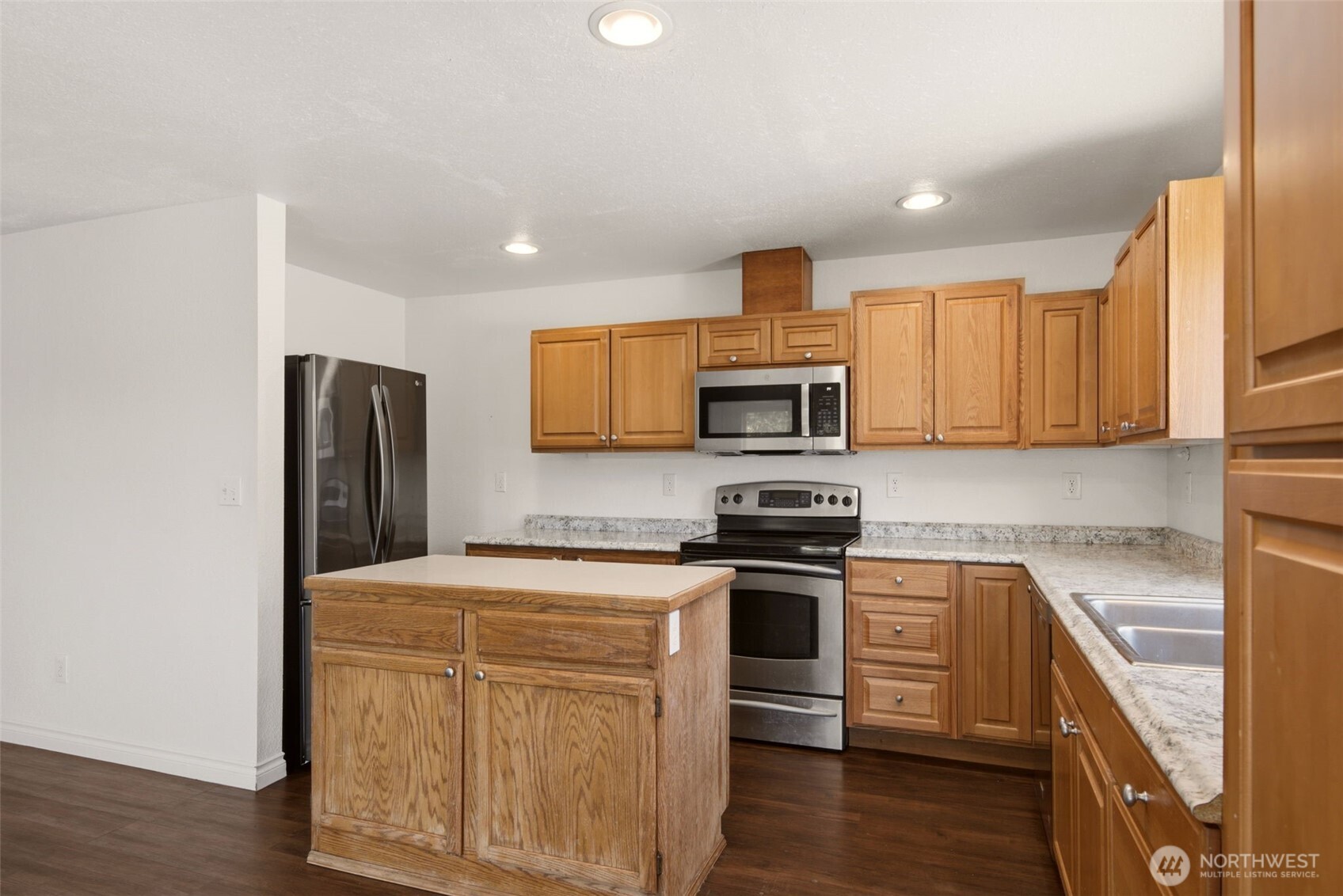 5807 S Ferdinand Street Property Photo 6