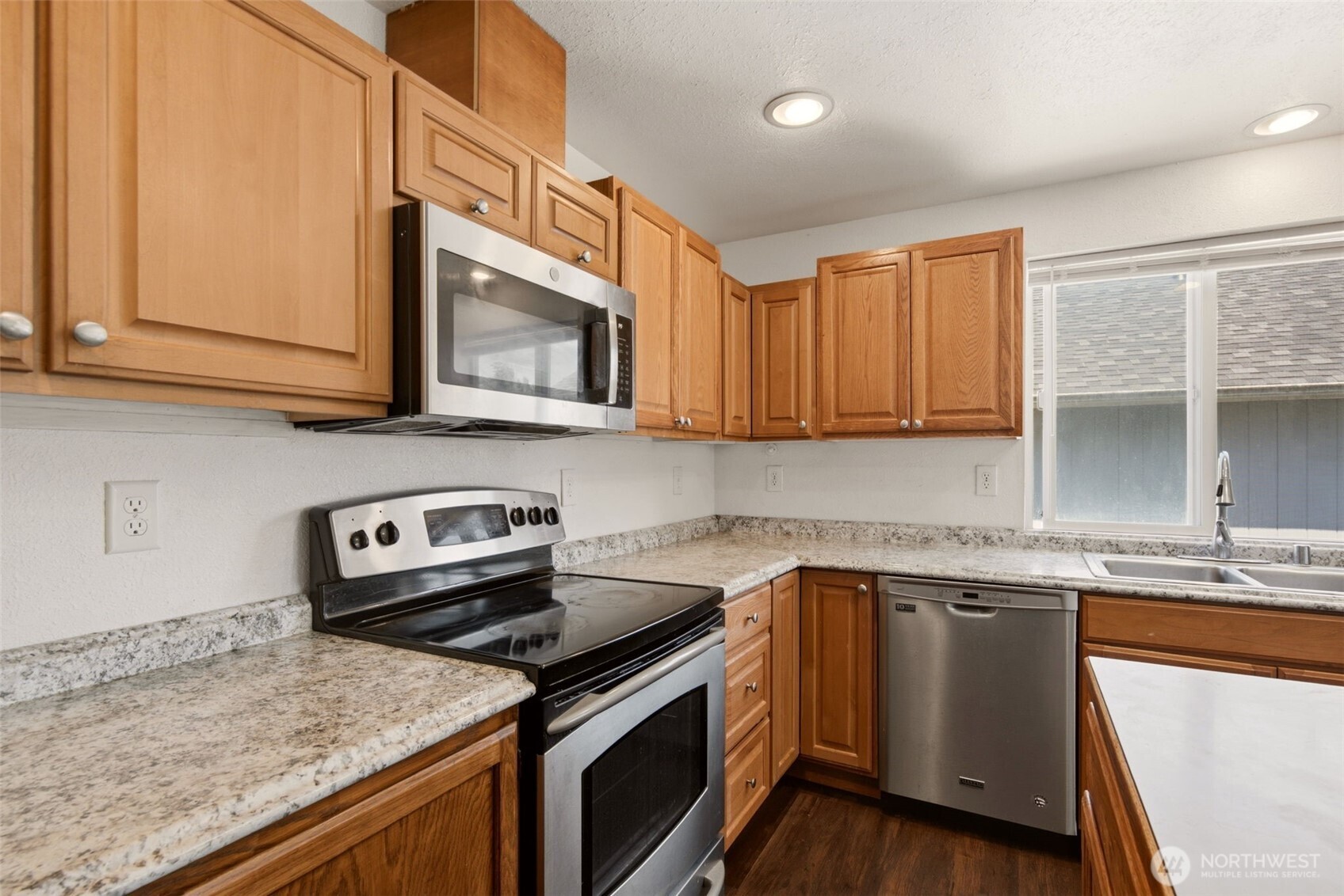 5807 S Ferdinand Street Property Photo 9