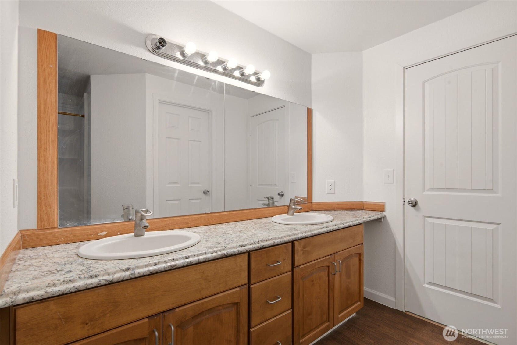 5807 S Ferdinand Street Property Photo 22