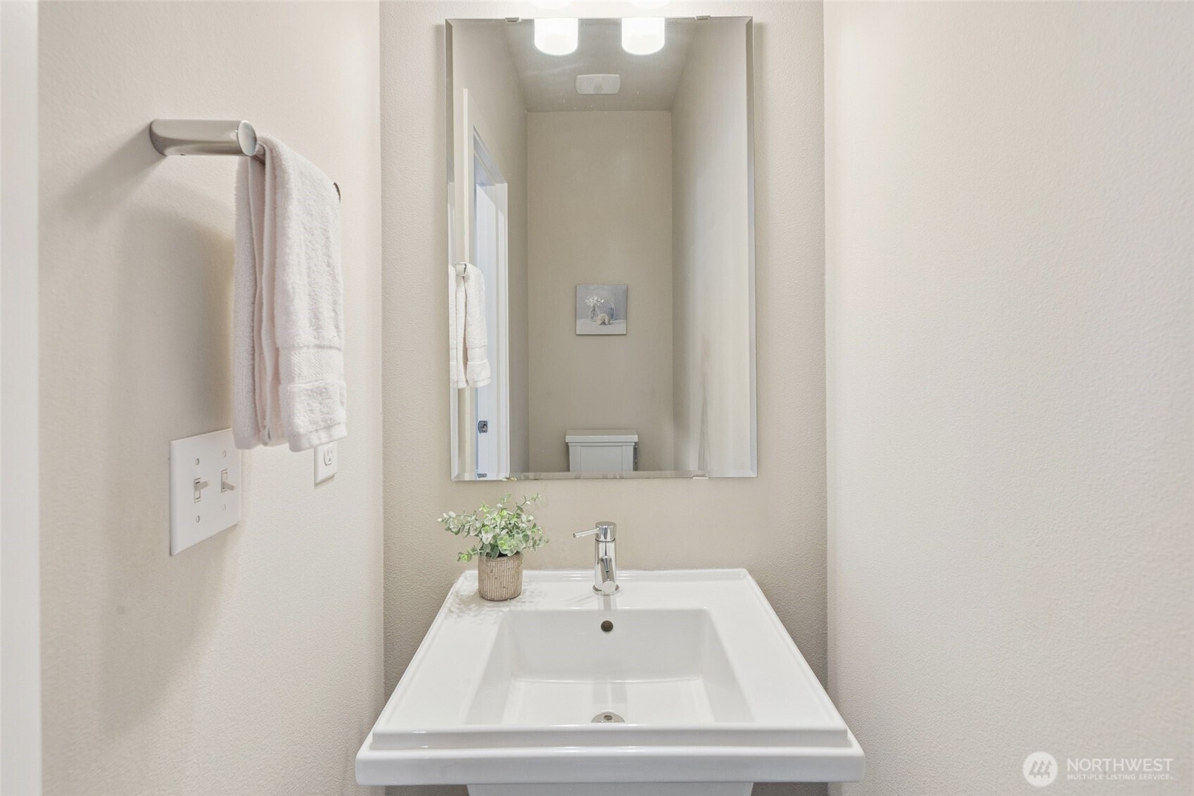 16 176th Place Property Photo 15