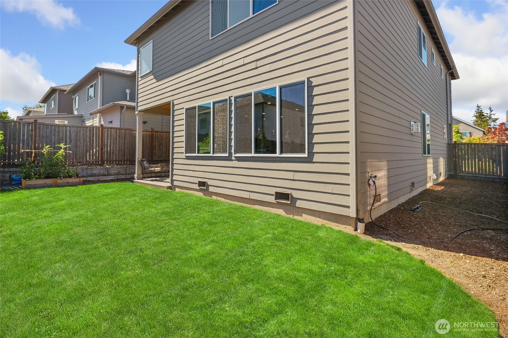 16 176th Place Property Photo 35