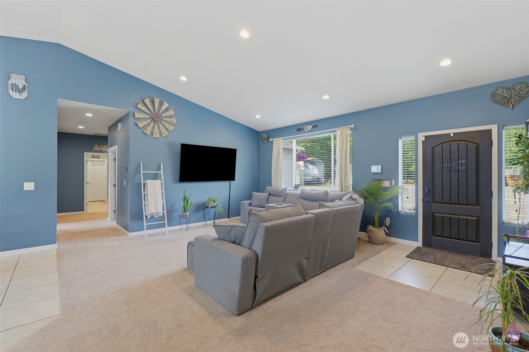 300 E Mclane Cove Drive Property Photo 6