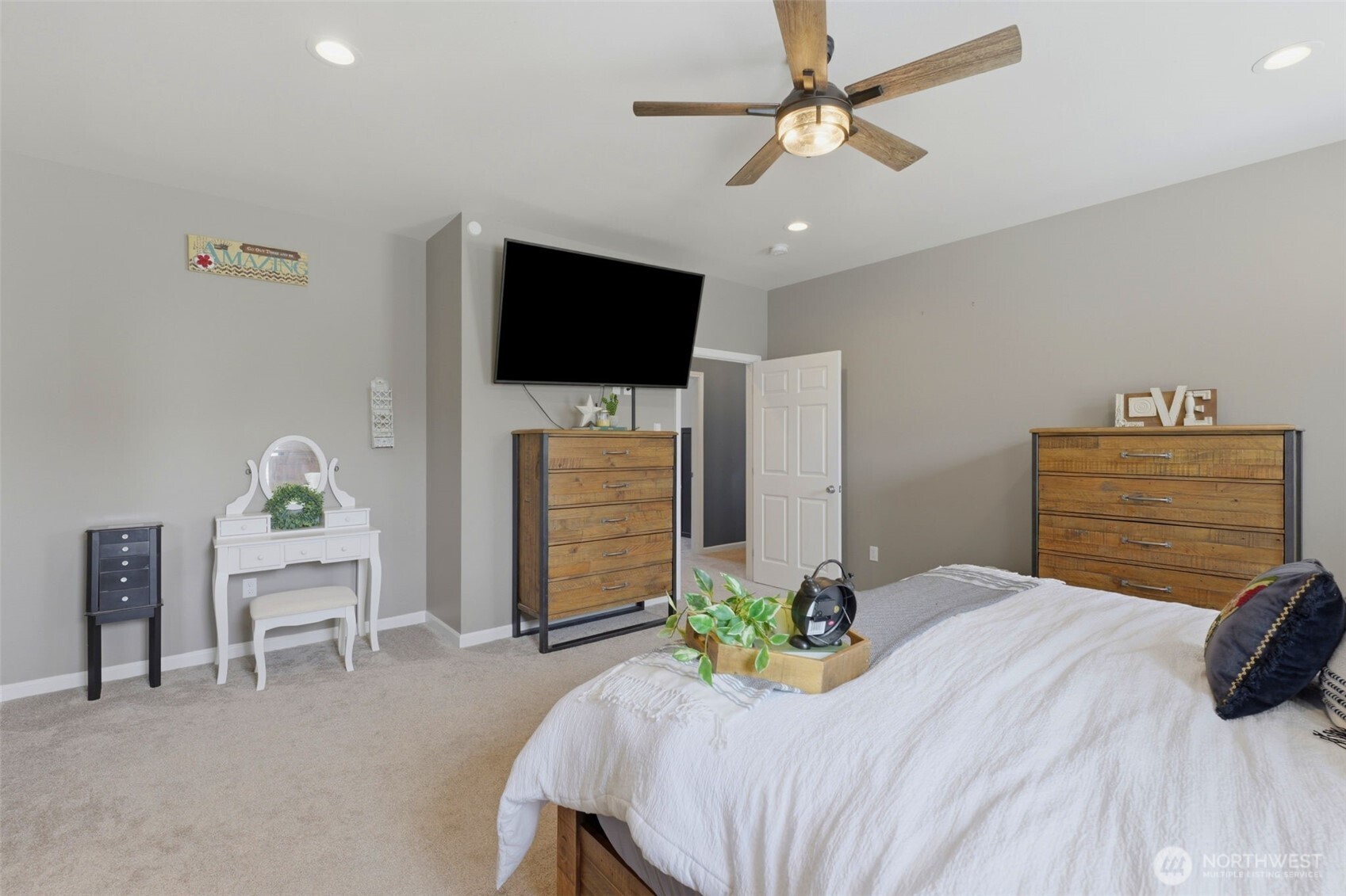 300 E Mclane Cove Drive Property Photo 17