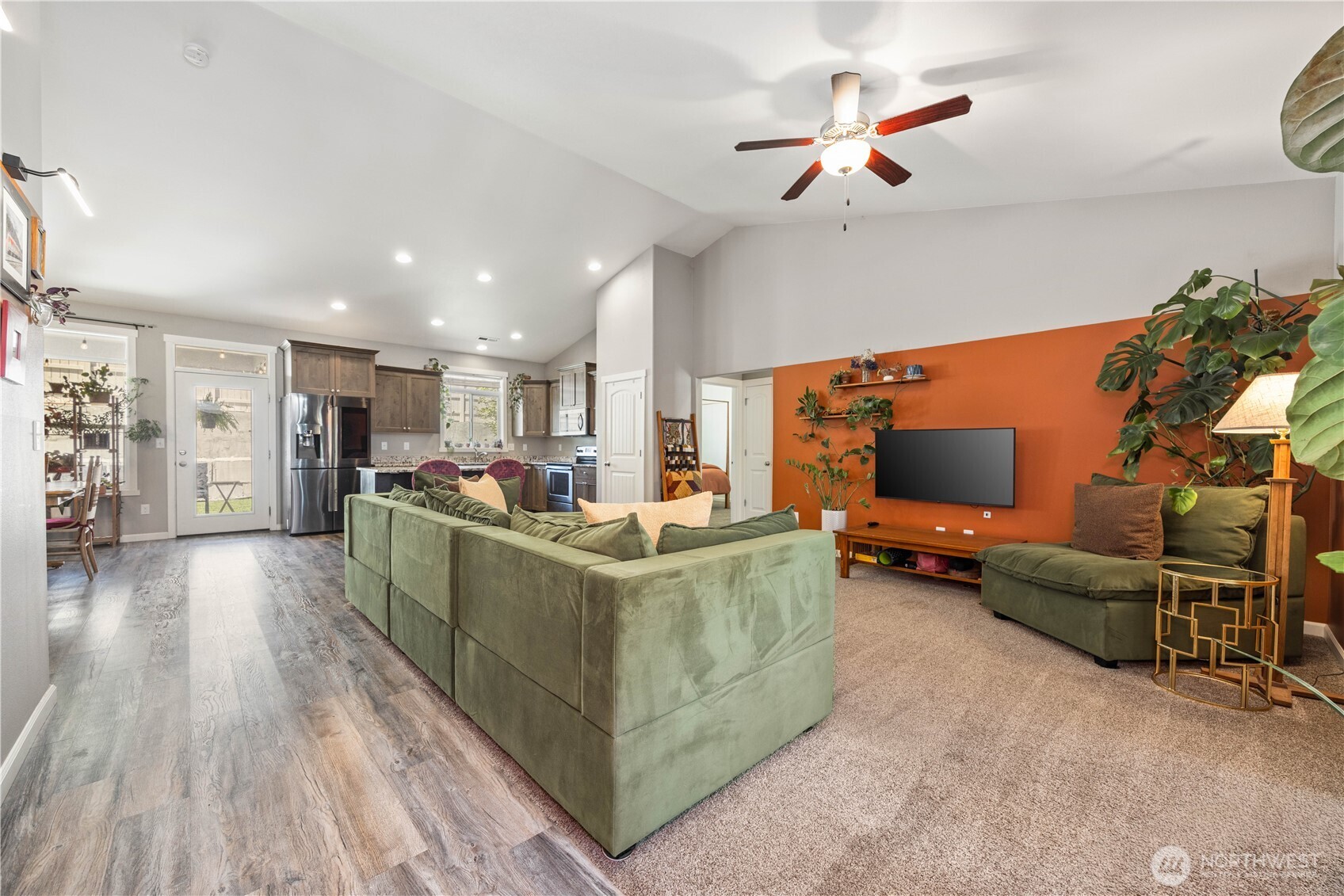 491 Spring View Place Property Photo 6
