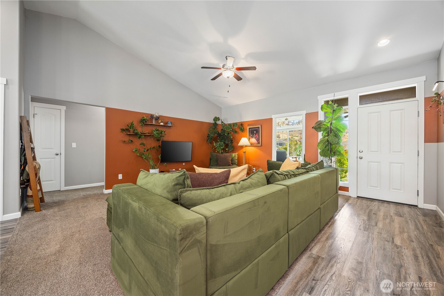 491 Spring View Place Property Photo 8
