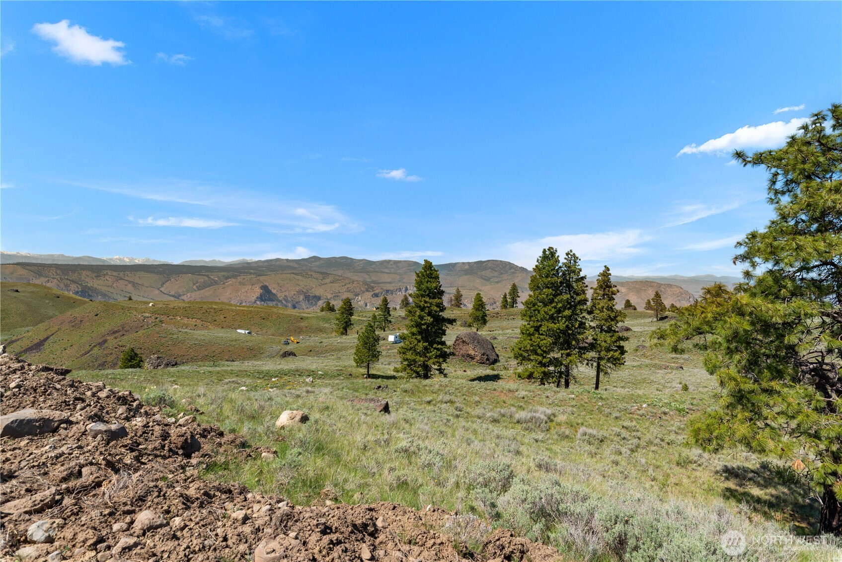 12 Columbia River Bluffs Road Property Photo 15