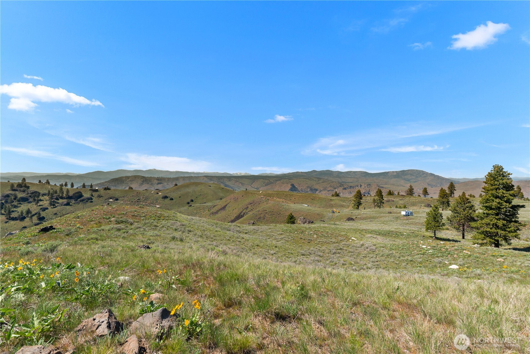 12 Columbia River Bluffs Road Property Photo 19
