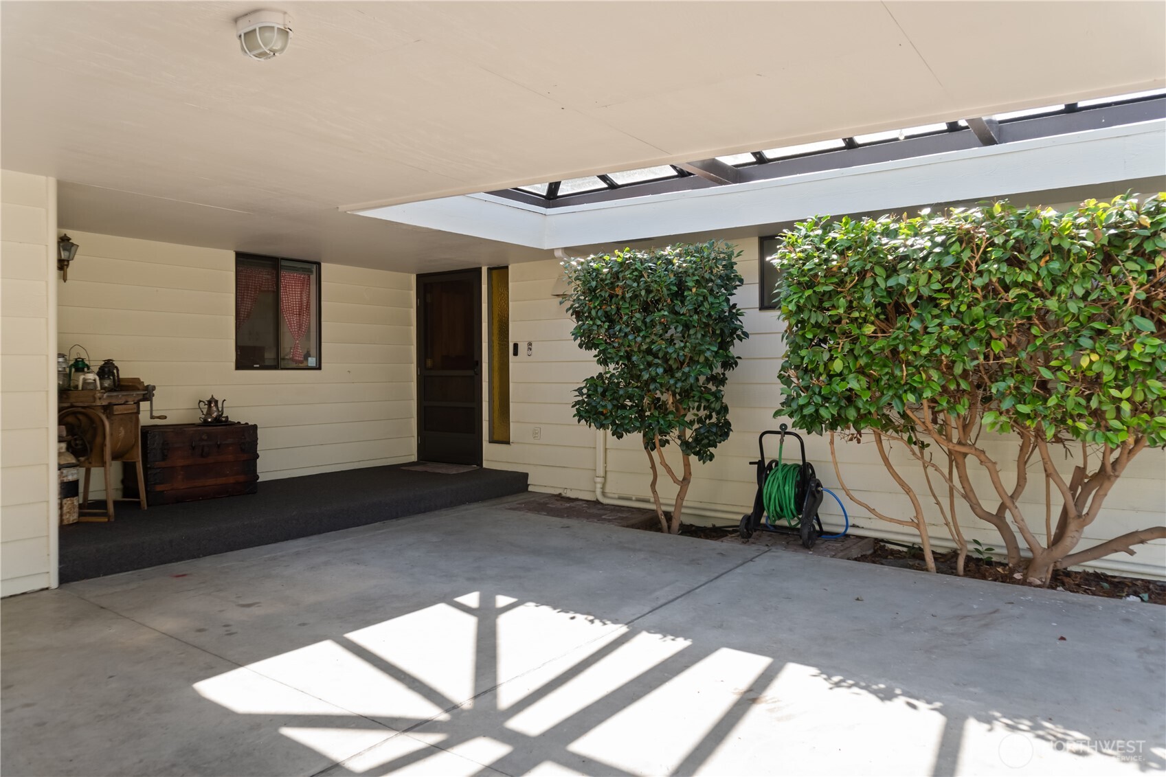 1781 NE 11th Avenue Property Photo 1