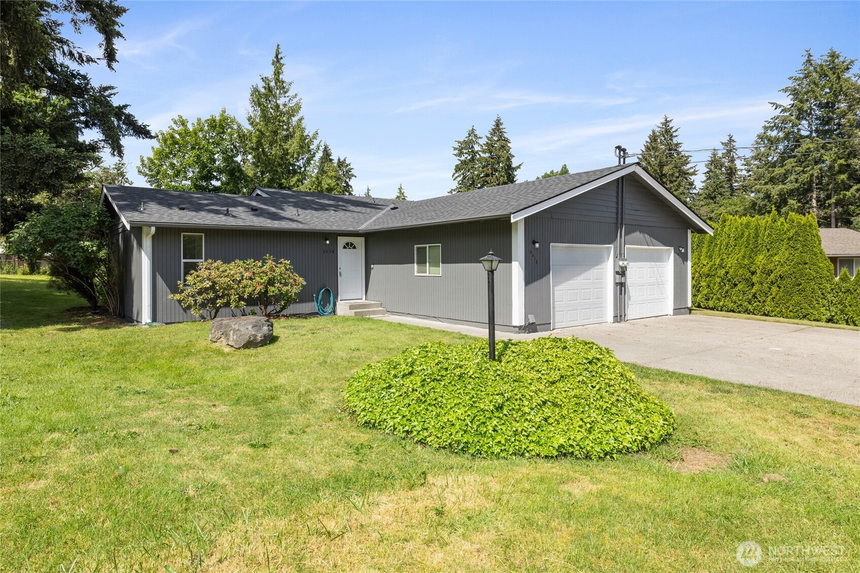 6616 6618 51st Avenue Property Photo 19