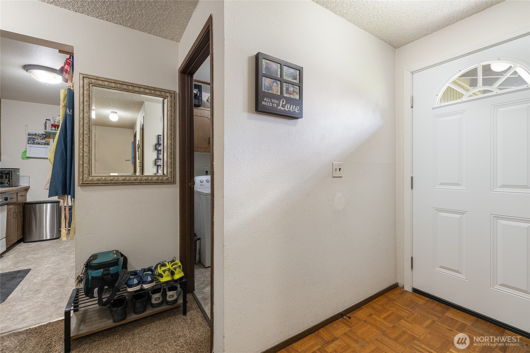 6616 6618 51st Avenue Property Photo 20