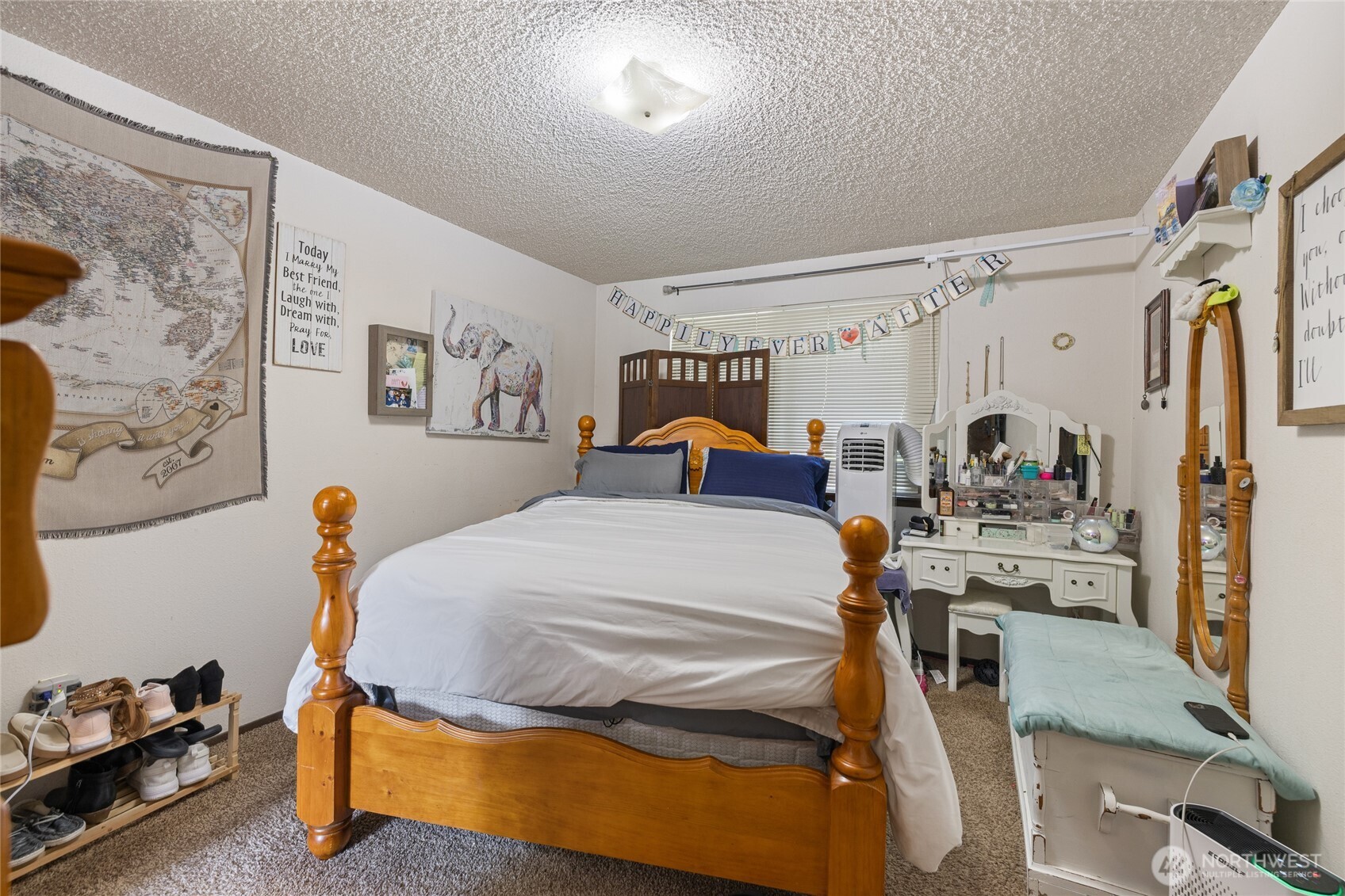 6616 6618 51st Avenue Property Photo 27