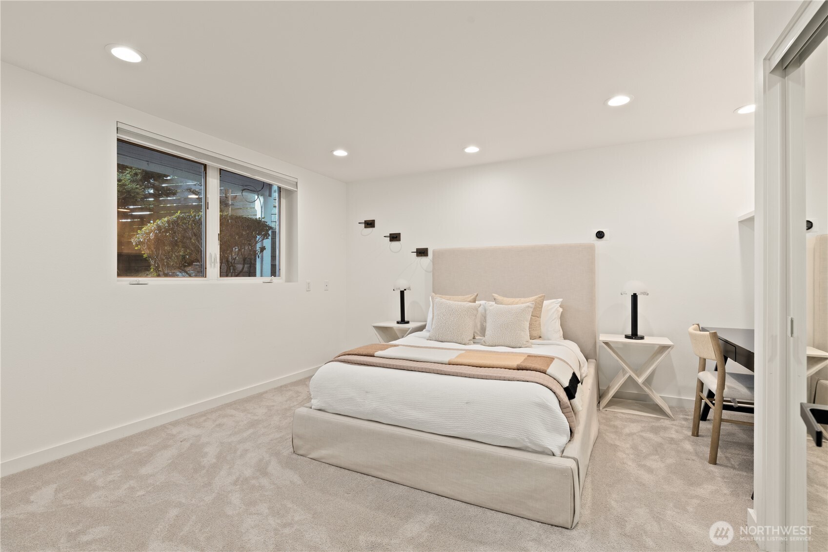 7712 89th Place Property Photo 33