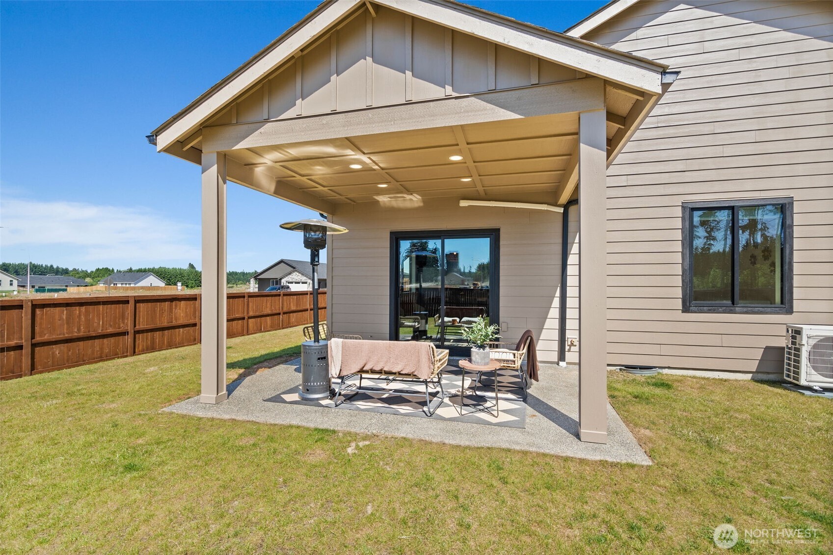 649 Prominence Street Property Photo 22