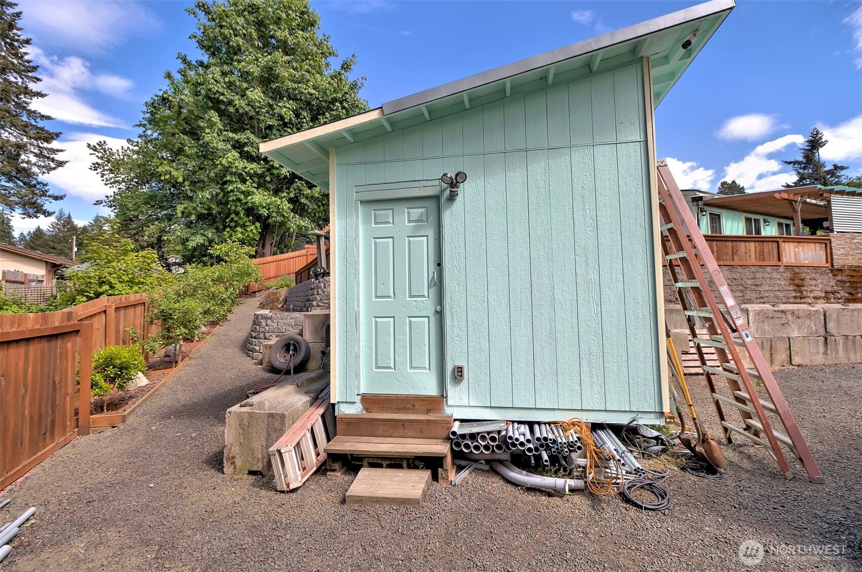 302 E Oak Street Property Photo 27