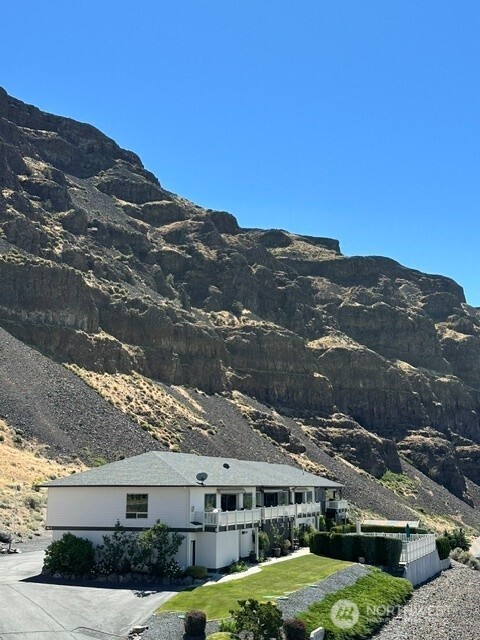 9021 Nw Crescent Bar Road 1 Property Photo 6