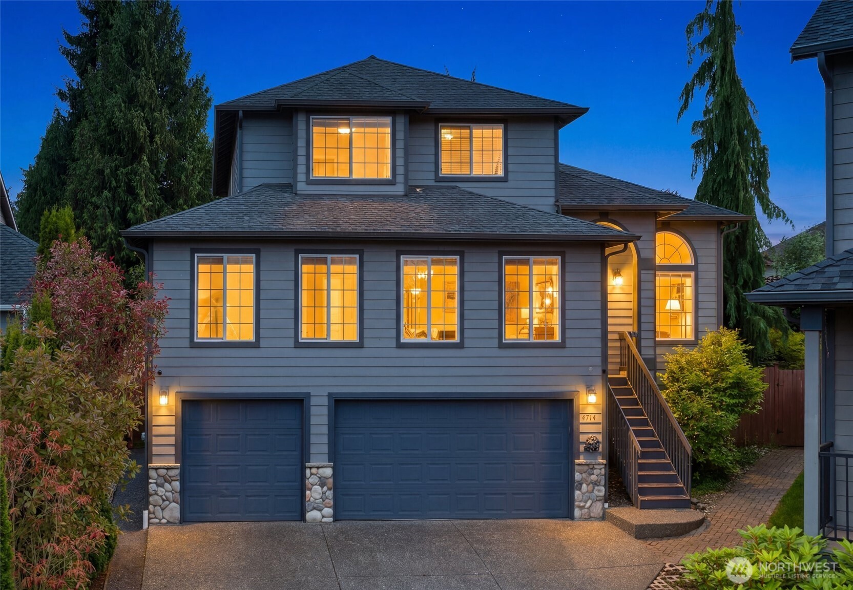 4714 118th Place Property Photo 1