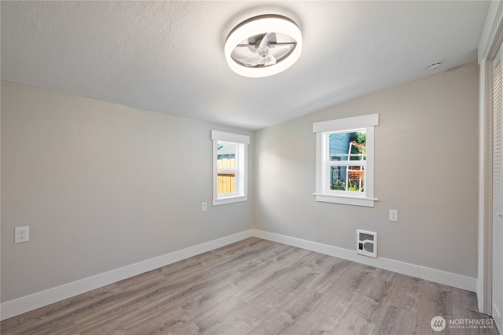 325 23rd Avenue Property Photo 12