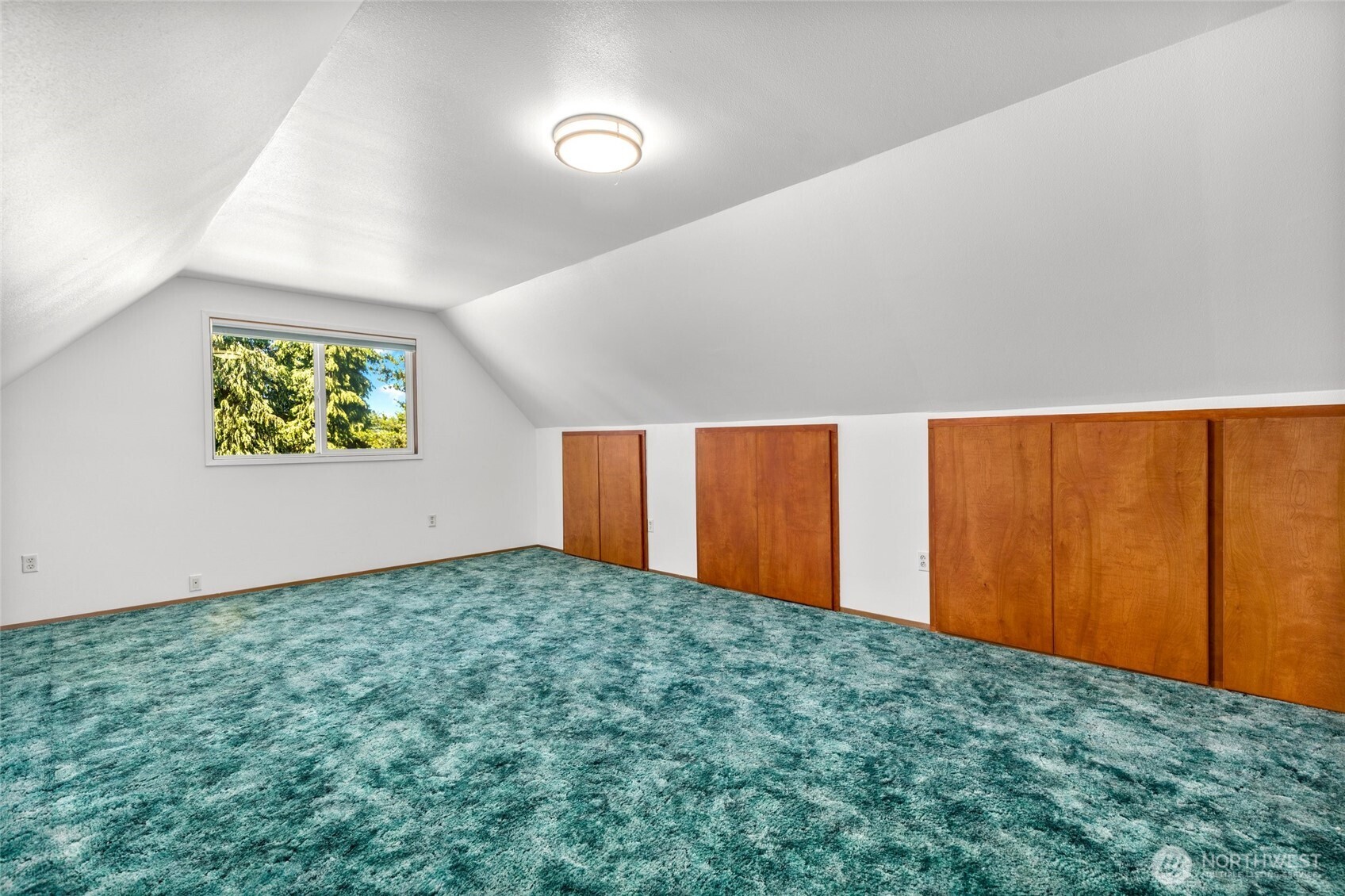 122 Bellflower Road Property Photo 21