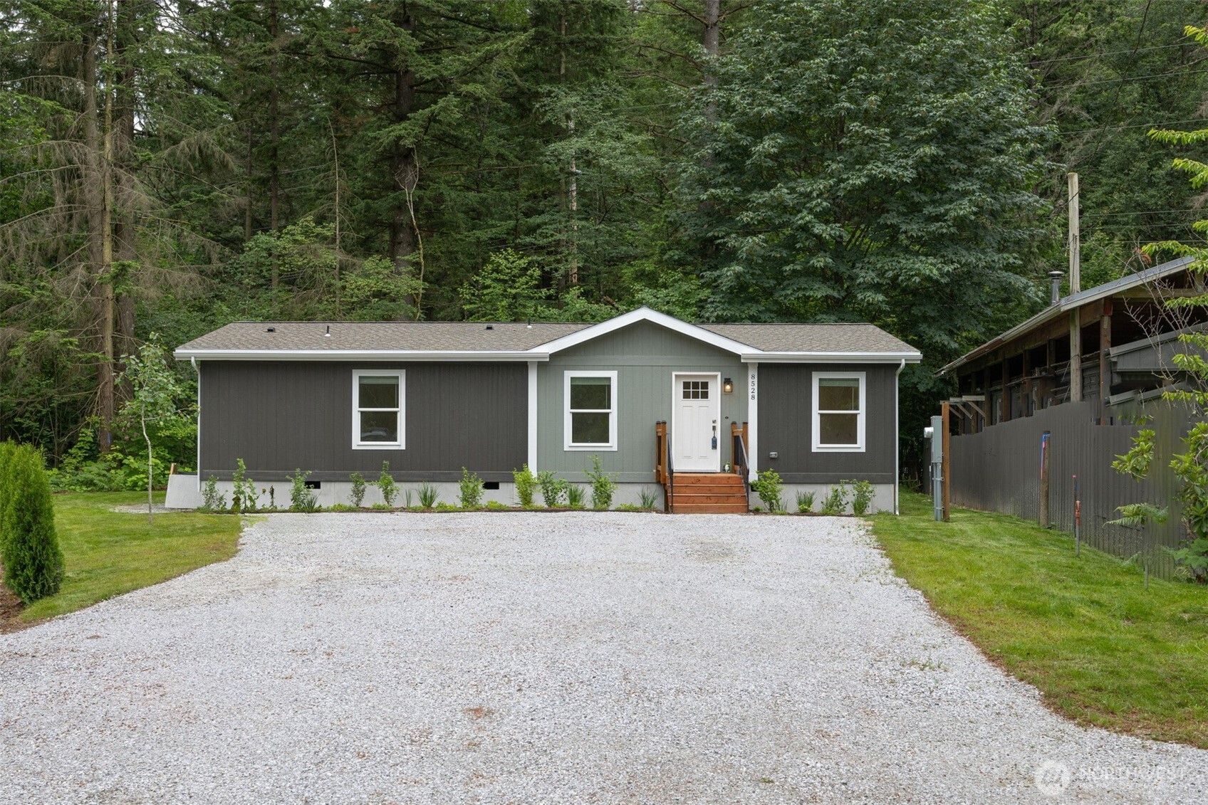 8528 Juniper Place Property Photo 1