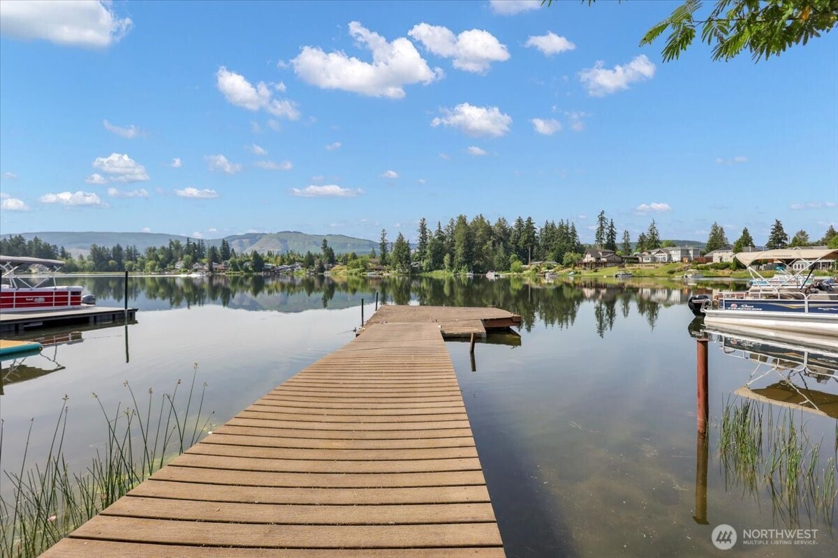 17049 Lake Point Drive Property Photo 25
