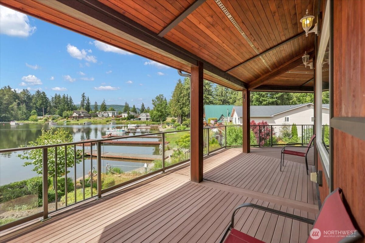 17049 Lake Point Drive Property Photo 35