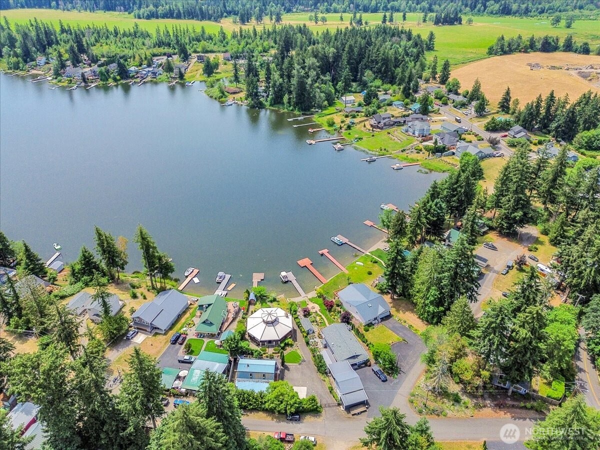 17049 Lake Point Drive Property Photo 37