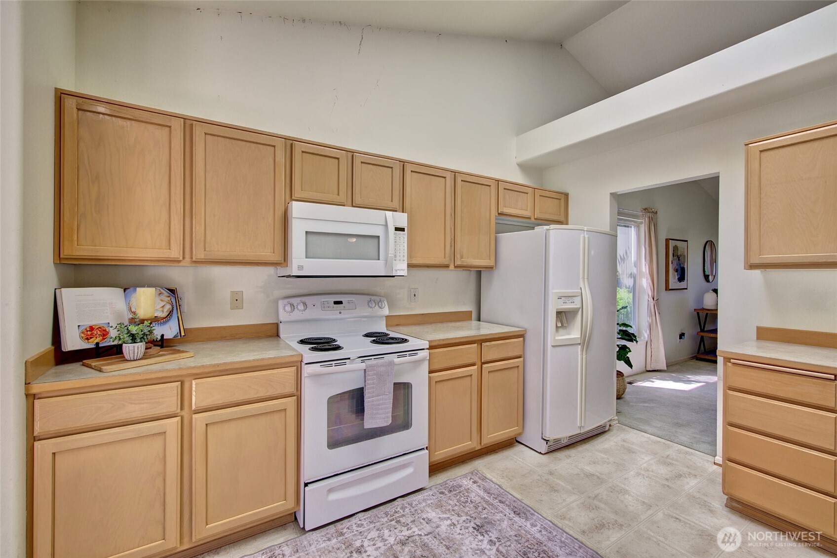 18427 Teeside Lane Property Photo 6