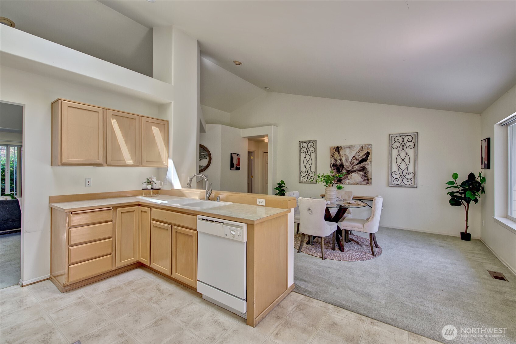18427 Teeside Lane Property Photo 8