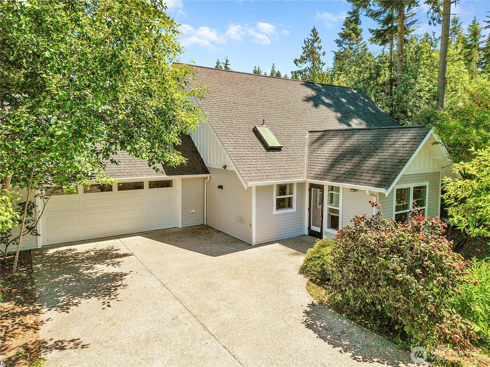 22 Pebble Lane Property Photo 1