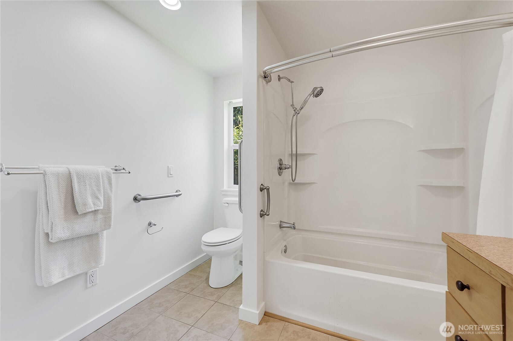 22 Pebble Lane Property Photo 11
