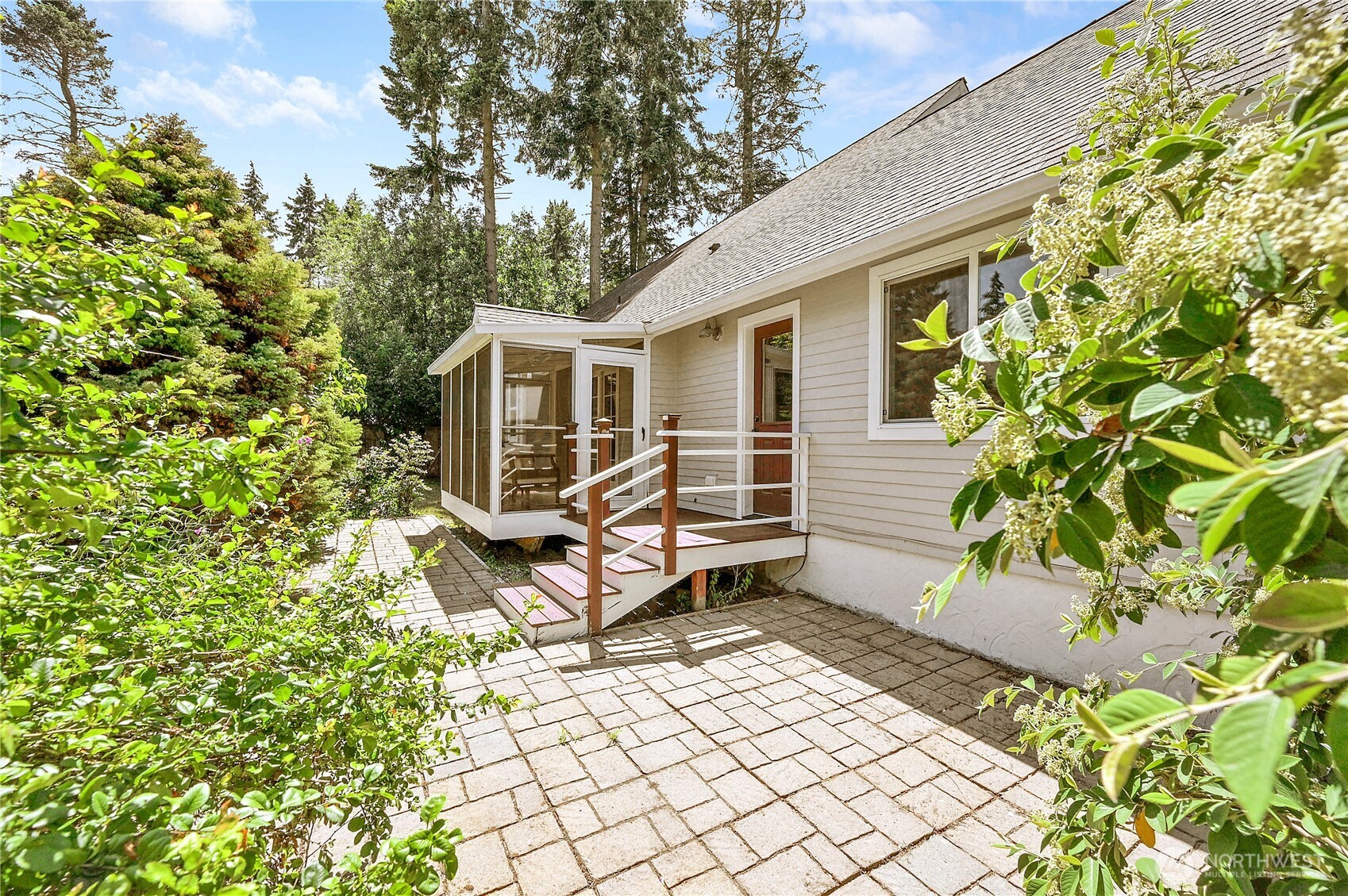 22 Pebble Lane Property Photo 32