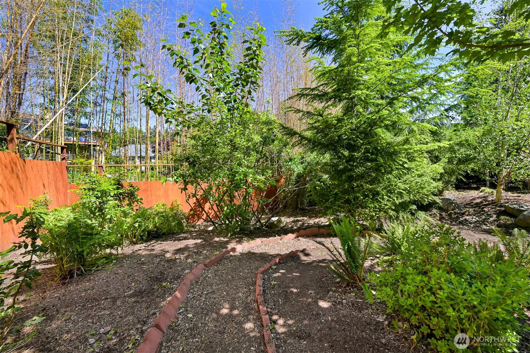 4417 E Oregon Street Property Photo 28