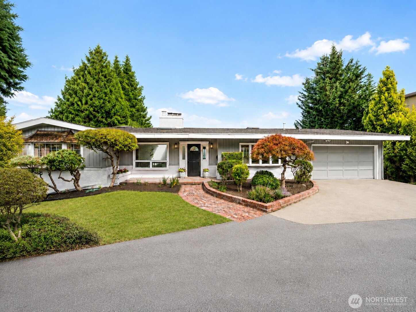4232 Shoreclub Drive Property Photo 1